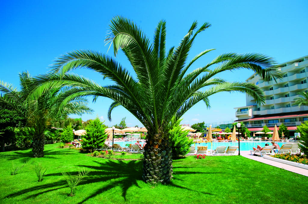 Febeach Hotel Side Exteriör bild